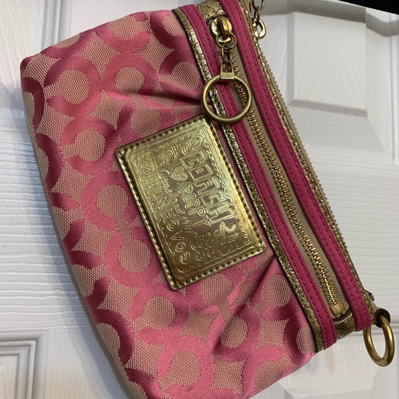 Pink Coach Clutch - Picture 1 of 5